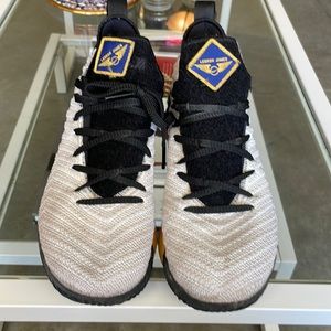 Nike LeBron 16 GS 'Space Travel'